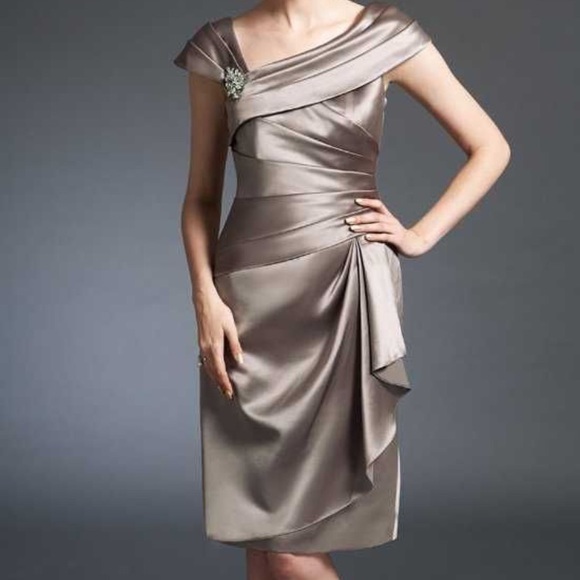 Jasmine Dresses & Skirts - Jasmine Black label mothers dress